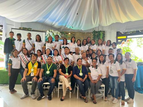 11-7-13-Bagong-rice-specialists-ng-Bicol-may-kumpyansang-makakatulong-sa-pagpapaunlad-ng-pagsasaka